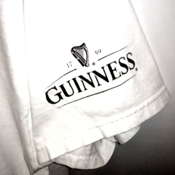 Large Guinness Beer St. Patrick Day 2000 Y2k Promo Graphic tshirt - Picture 3 of 6